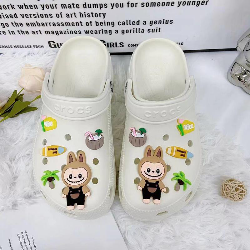 Labubu Charms Tøfler Dekorative DIY-tilbehør Sko Blomst Sandaler Ornamenter Skodekorasjon Skospenne