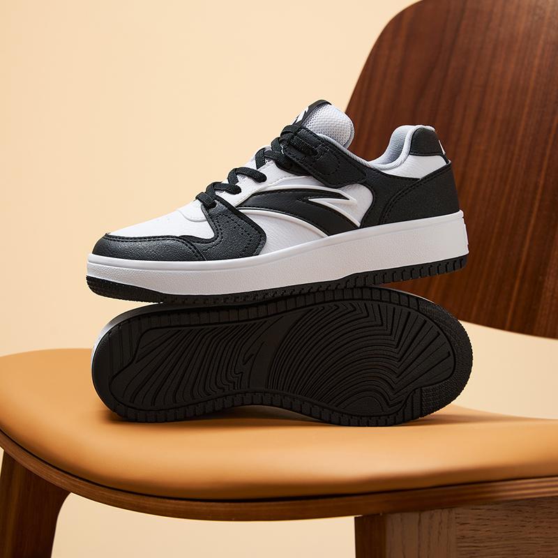 Anta Comfortable Versatile Non-Slip Wear-Resistant Low-Top Kids Skate Shoes Kids Sneakers White Black A12448099-1