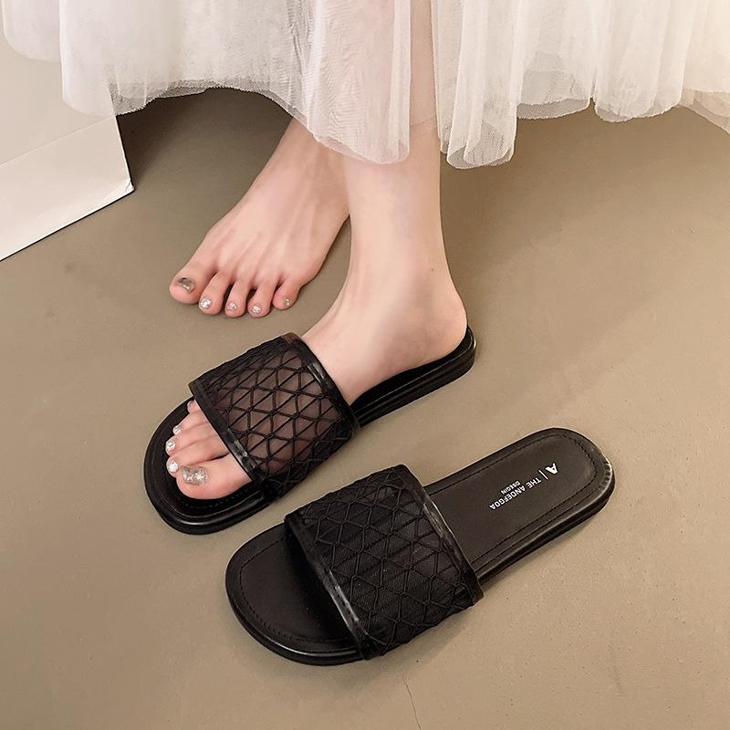 

Сетчатые шлепанцы на плоской подошве, женская летняя обувь 2025, новая модная обувь в сказочном стиле, повседневная пляжная обувь на мягкой подошве, шлепанцы с перемычкой 40 чёрный