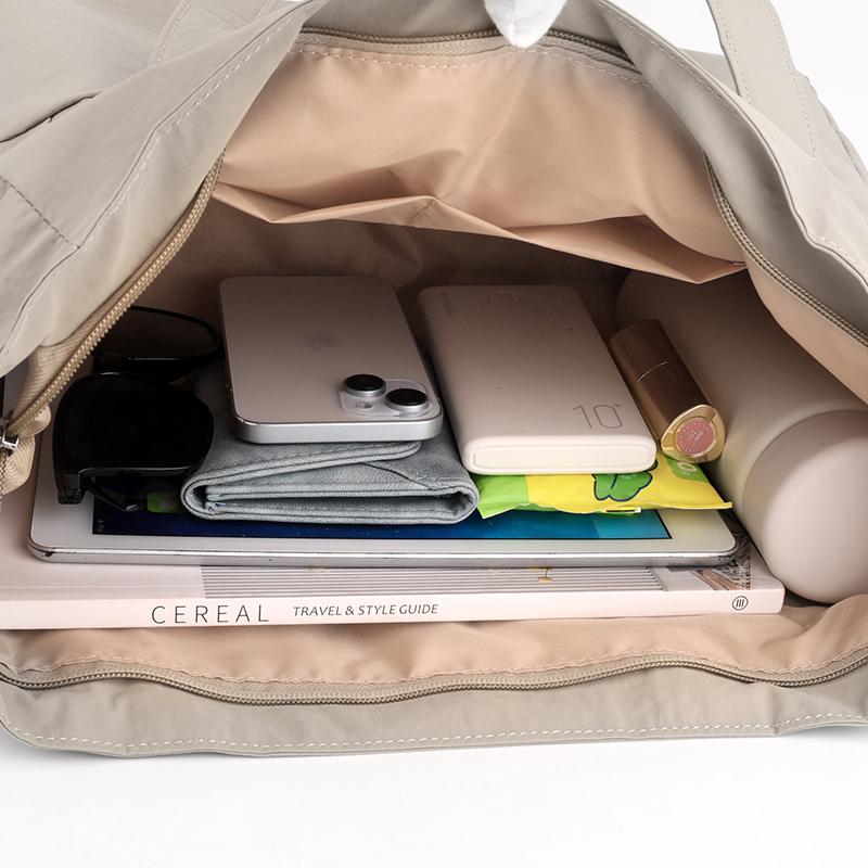 Handtasche mit großem Fassungsvermögen Damen Unterarmtasche Koreanisch Nylon Einfarbig Pendler Tragetasche