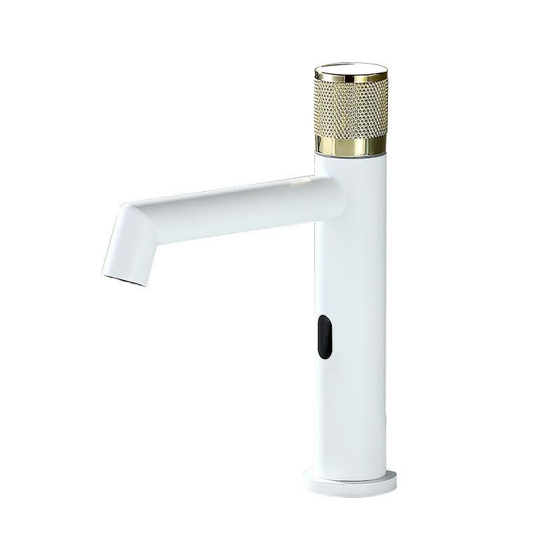 Brass Intelligent Automatic Sensor Bathroom Basin Faucets Hot Cold Water Intelligent Sink Faucet Deck Mount Washing Crane