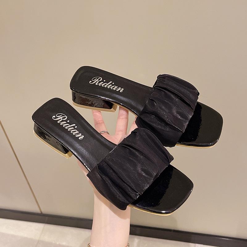 

Тапочки Fairy Wind Cool, женская верхняя одежда 2025 года, новинка лета, толстый каблук, низкий каблук, нескользящий, увеличивающий высоту, одно слово, швабра, дом 40 чёрный