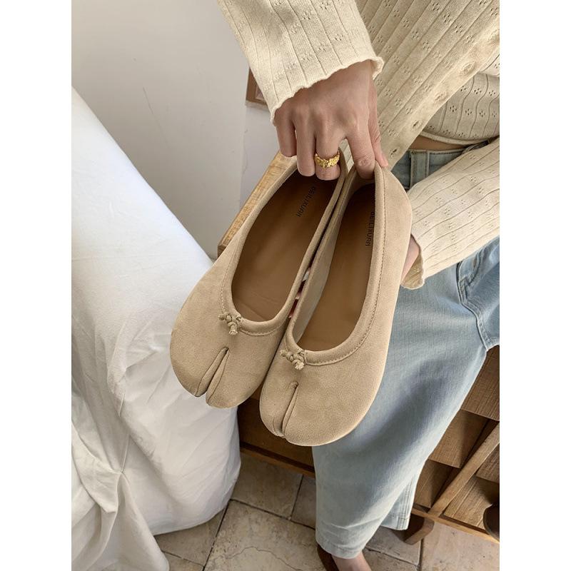 

2025 весна и осень новая мода универсальные туфли на скрытой платформе в стиле ретро с подносочной частью, корейские универсальные туфли-копытца, подкова 39