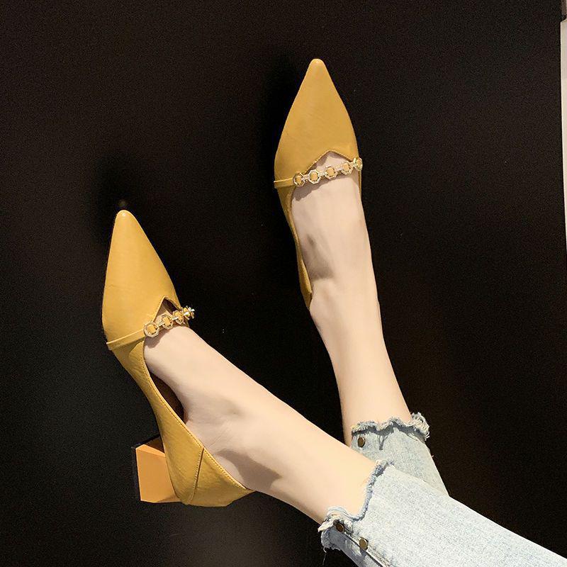 Vielseitige Pumps mit mittlerem Absatz und spitzer Zehenpartie im Feenstil für Damen - Kollektion Frühjahr 2025