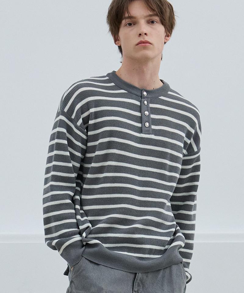 Nod You Button Point Striped Henley Neck Round Knit T-Shirt [Gray] M