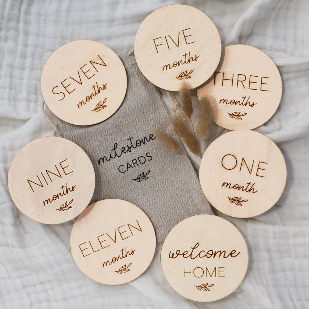 

7 шт. красивых ежемесячных карточек с вехами развития ребенка - идеальные деревянные диски для очаровательных фотографий вех развития вашего новорожденного мальчика/девочки