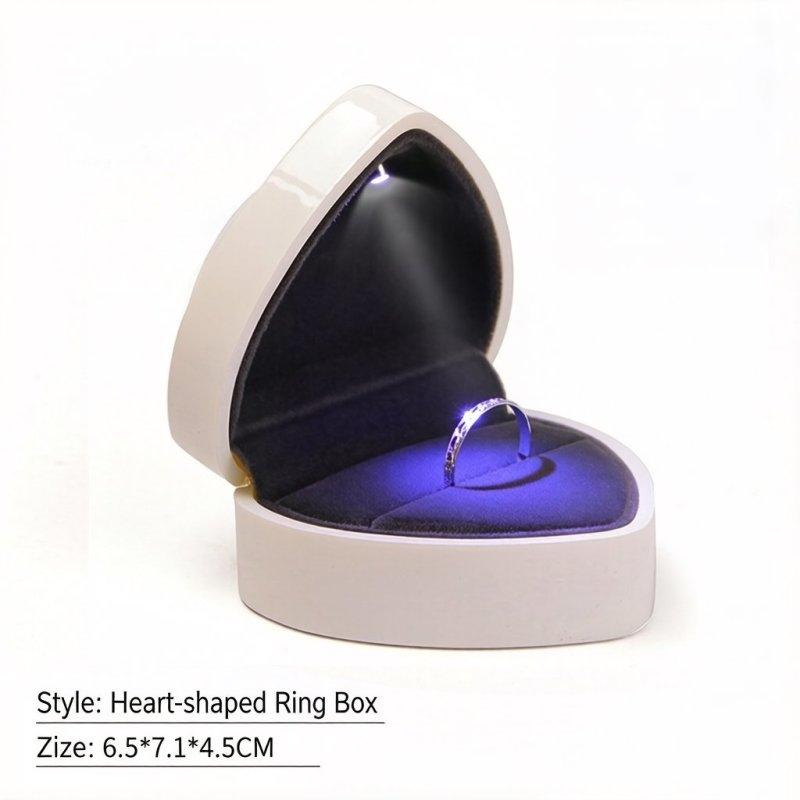 Creative LED Heart-shaped Jewelry Box, Ring Box, Necklace Box, Pendant Box, Jewelry Accessory Box, Jewelry Packaging Box Plastic&Pendant box / Necklace box (7*6.5*5cm) белый