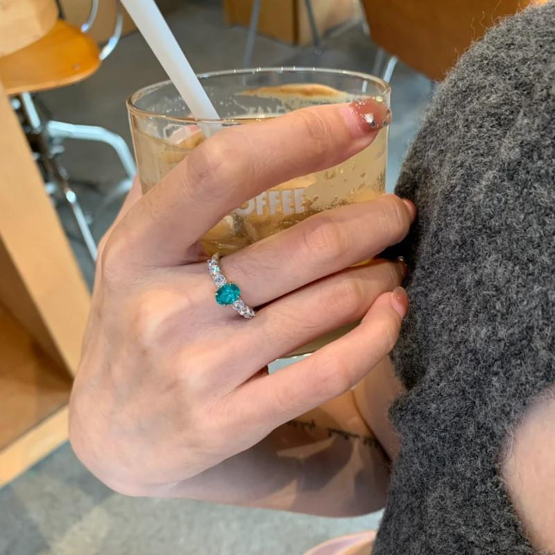 Trendy Luxurious Blue Zirconia Adjustable Ring For Women Fashionable Wear