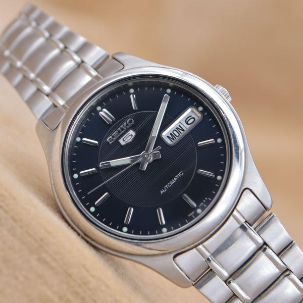 Seiko Five 7S26-0080 SEIKO5 AUTOMATIC Black Silver Automatic Winding Day Date Men s 35.5mm Made in 1998 CH415