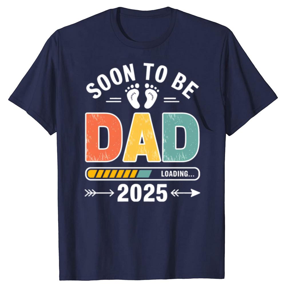Blivande pappa Laddar 2025 Rolig Ny Pappa Design Bomulls T-shirts Herr Mode Casual T-shirt Lös Oversize Streetwear T-shirt