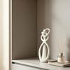 Modern Abstract Couple Statue, Kissing Lover Sculpture, Romantic Resin Hugging Couple Figurine for Living Room, Bedroom, Office Desktop, Bookshelf