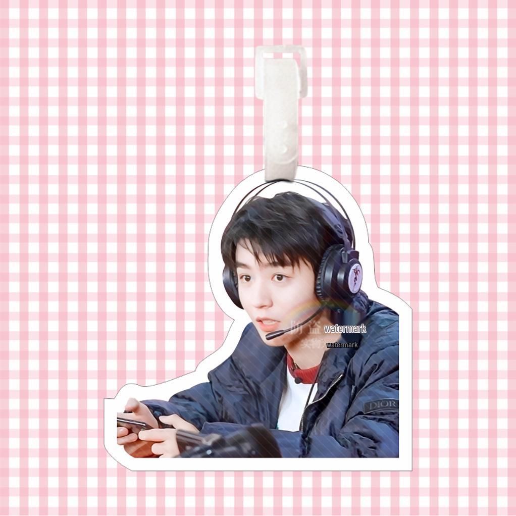 Wang Junkai Luggage Tag Backpack Pendant - Anti-Lost Key Chain and Travel Suitcase Ornament