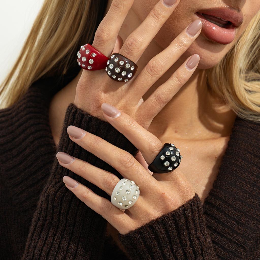 Punk Style Rivet Diamond Resin Bracelet, Personalized Amber Smudge Open Round Bracelet Ring