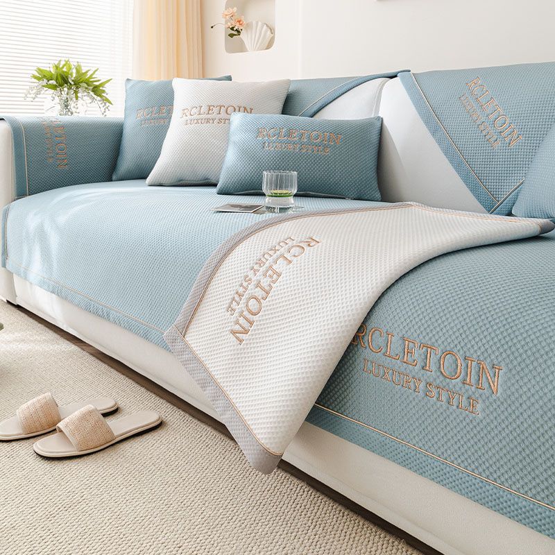 Летняя маленькая решетчатая подушка для дивана из ледяного шелка с вышитыми буквами — фото 3