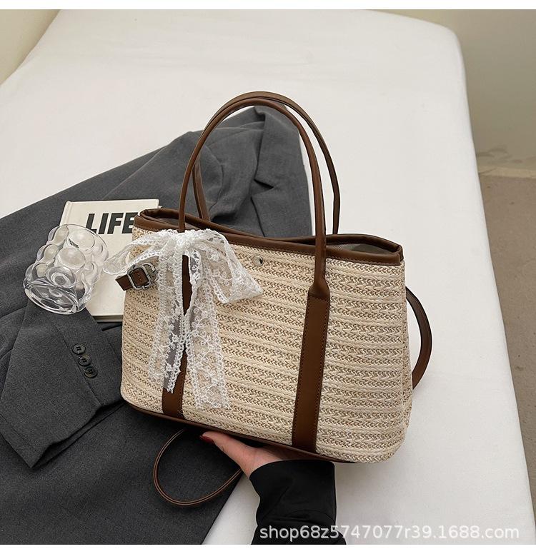 Beach Bag Women's 2025 New Spring and Summer Fashion Popular Shoulder Bag Large Capacity Woven Bag Commuter Tote Bag