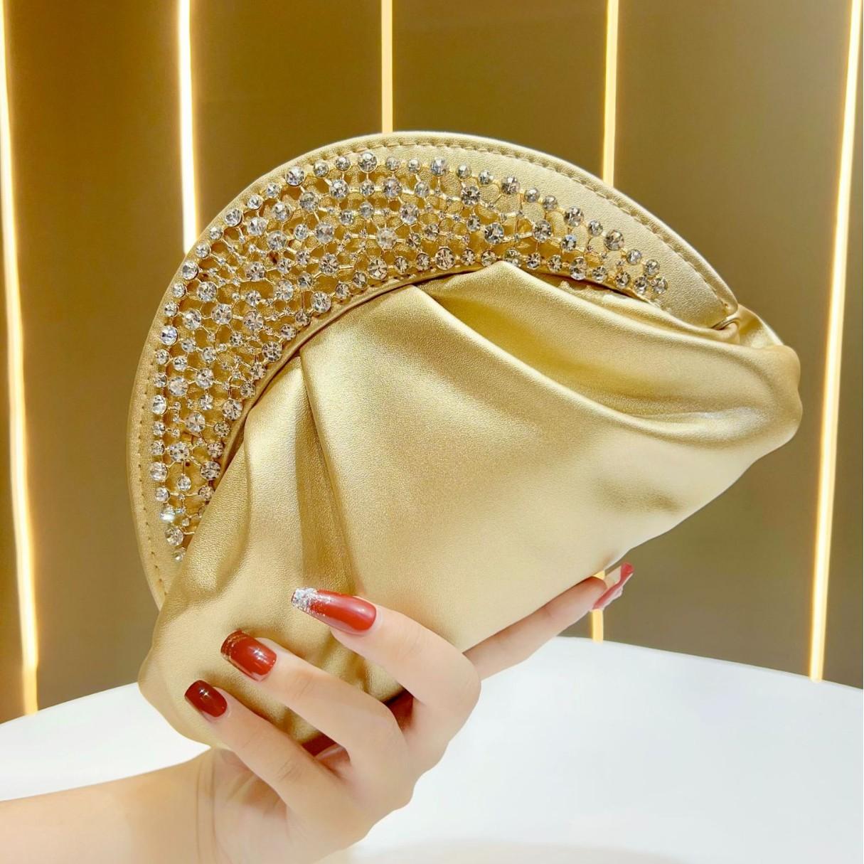 

Новая сумка-мессенджер на плечо в стиле легкой роскоши, клатч для женщин золотой