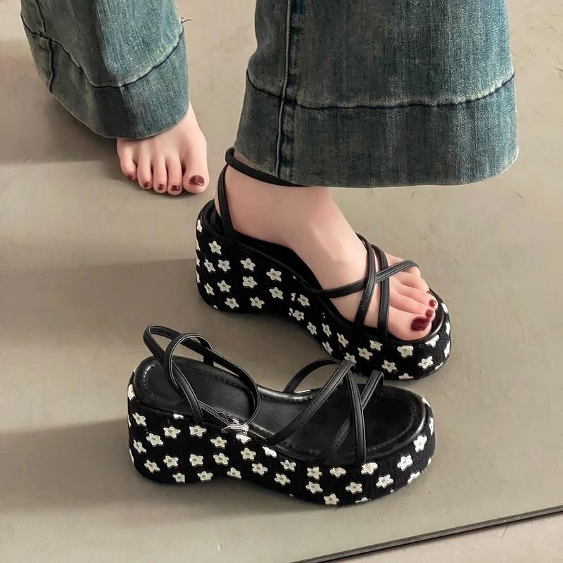 Platform Slippers 2025 Summer New European and American 2025 Black Woven Hemp Rope Fashion Women's Wedge Slippers