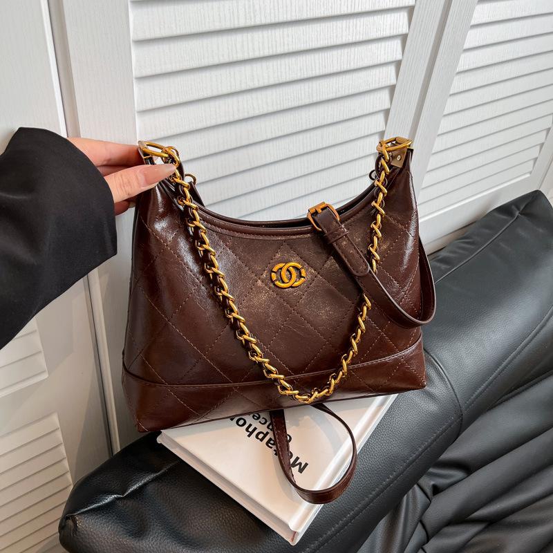 Niche Retro Texture Handbag Bag Women's New High-value Diamond Chain Bag Simple Shoulder Messenger Bag