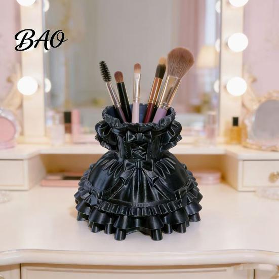Handmade Pen Holder 3D Printed Dress Shape Holder, Cute Desk Organizer for Makeup Brushes Stationery, Creative Home Office Decor Teacher Gift