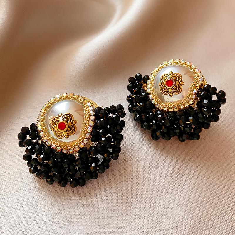 

Сережки-пусети у формі серця «Срібна голка» з кристалами цирконію – Європейська та американська мода високого класу для жінок