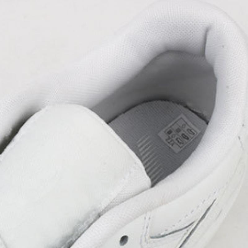 New Balance Running ShoeS 550 Women S Running ShoeS White gSb550ww