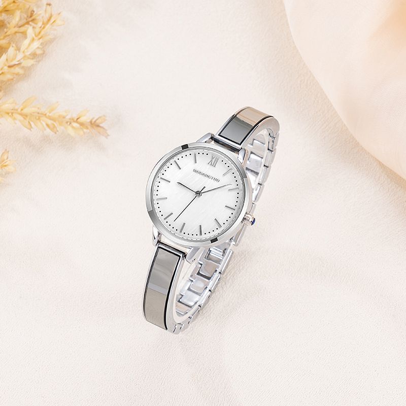High-End Women'S Bracelet Watch Fashion Light Luxury Bracelet Type Exquisite Waterproof Steel Belt Quartz Watch