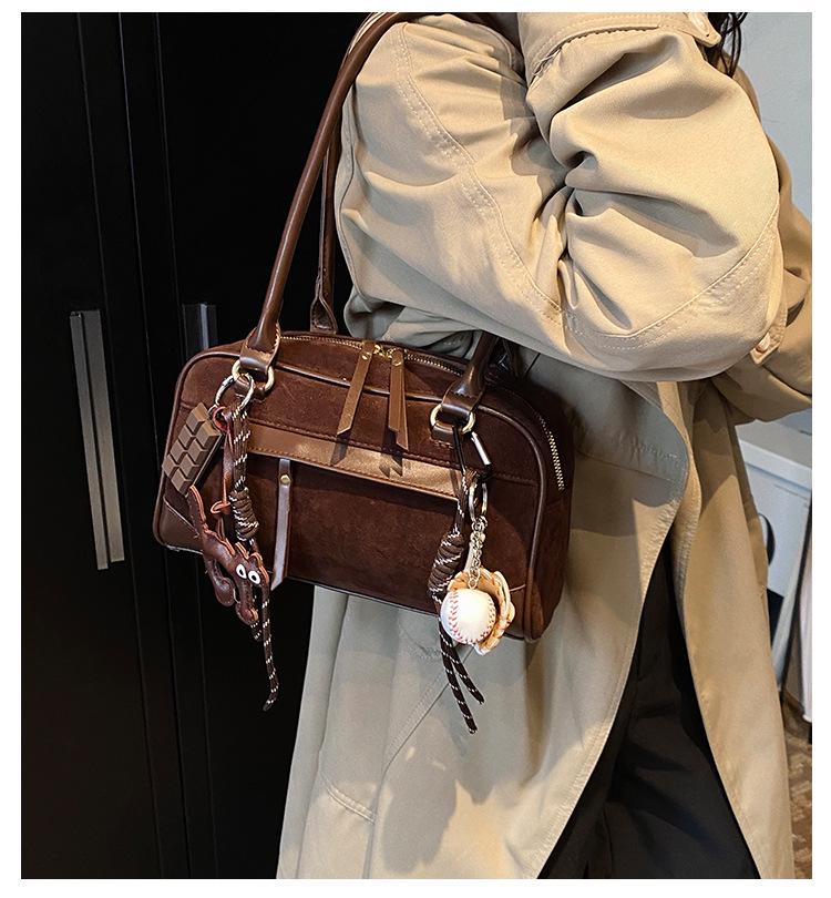 2025 Retro Y2K Korean Niche Large Capacity Women's Underarm Shoulder Handbag - Autumn/Winter Fashion