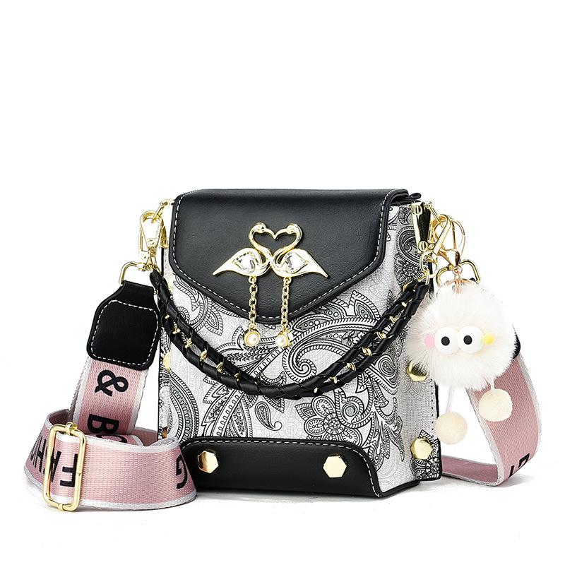 Women's bag 2025 new niche high-end small square bag mini shoulder messenger bag women's bag mobile phone bag women's