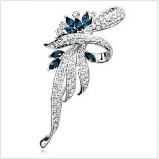 Elegant Luxury Brooch: Versatile and Exquisite Pin for Suit Jackets - Japanese and Korean Inspired Design