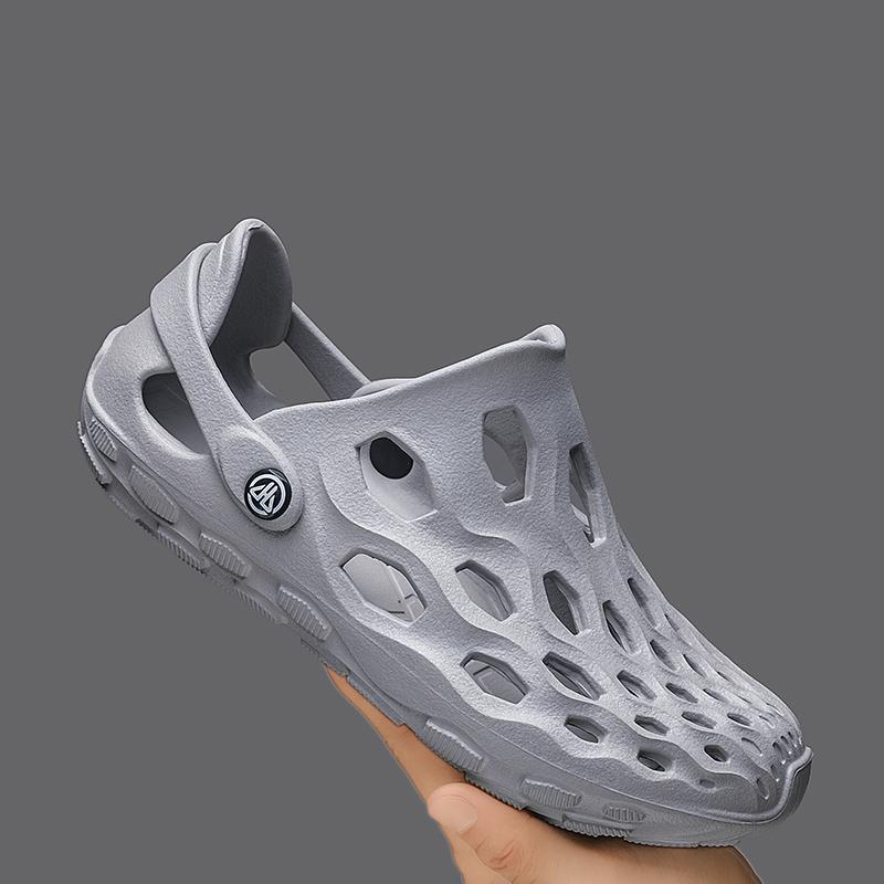 Módní prodyšné pánské sandály EVA lehké plážové pantofle pánské letní nové vnitřní venkovní děrované boty ležérní zahradní ploché pantofle