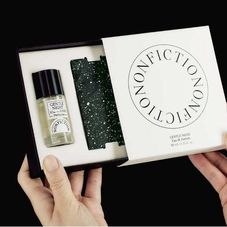 NONFICTION Offizielles Eau de Parfum Mini (10ml) + Samttaschen-Set - [K-BEAUTY] Nischenparfüm Reiseformat Geschenk
