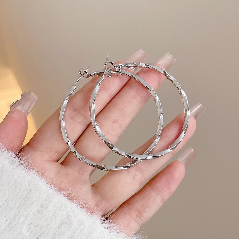 2024 Night Market Pearl Earrings: Versatile Long & Short Styles for Women