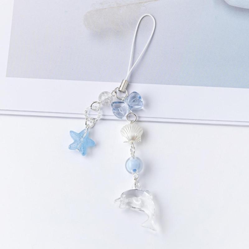 Contemporary Dolphin Keychain Metal Bag Charm Retro Design Keyring Compact Travel Accessory Pendat Bag Pendant