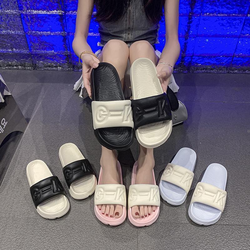 Slippers women's outdoor summer new cool slippers thick-soled non-slip one-word women's sandals