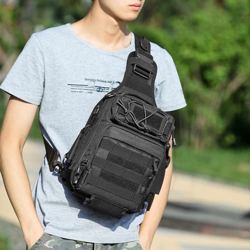 Brangdy Fishing Lure Chest Bag