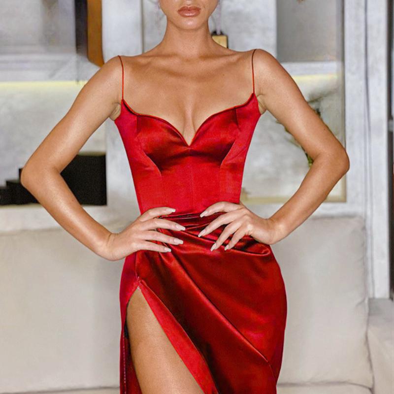 Printemps et été couleur unie fente bretelles robe femme à la mode encolure pêche sexy coupe slim