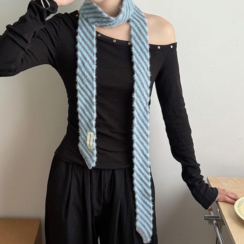 American Artistic Striped Sweet & Spicy Fashionable Women's Scarf for a Stylish Autumn & Winter Look