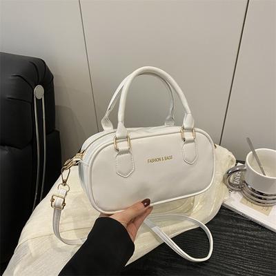 Portable New Bowling Bag Women's 2025 Spring and Summer New Korean Version Fashion Shoulder Bag Simple Casual High Texture