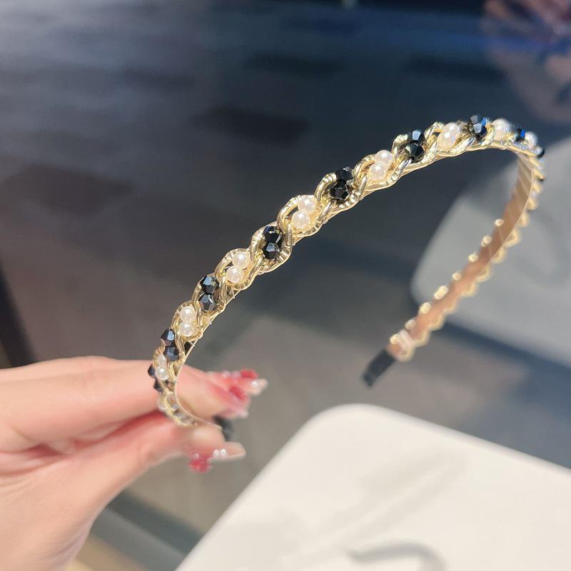 

Элегантная повязка для волос ручной работы с искусственным жемчугом и цепочкой