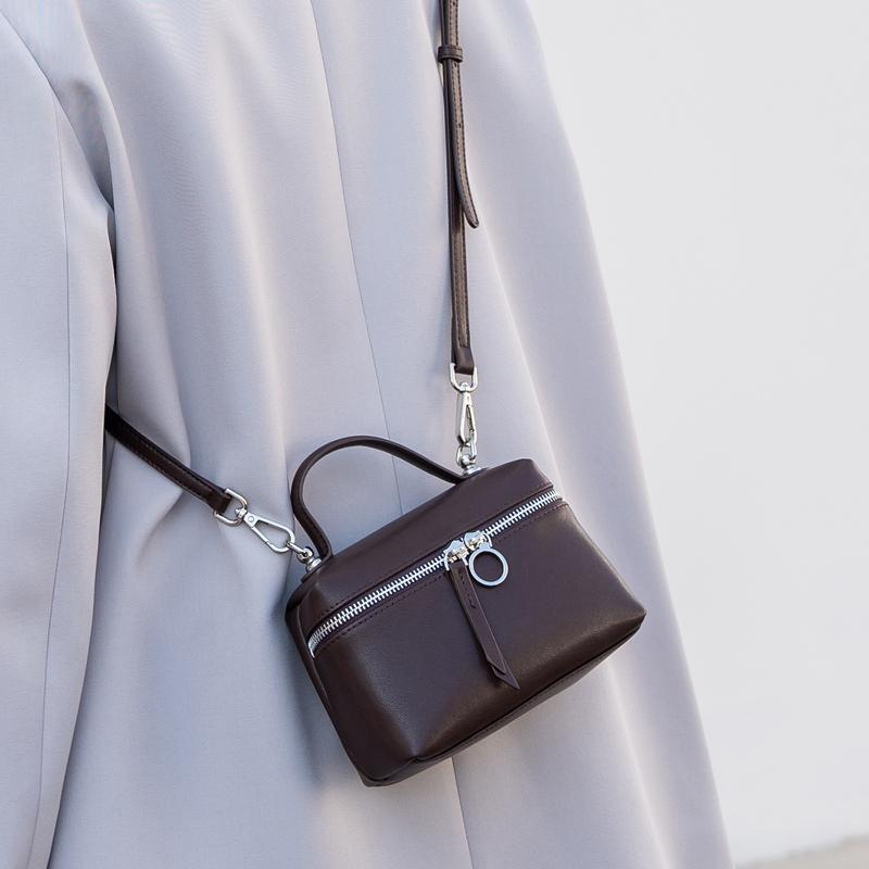 2026 New Genuine Leather Women Bowling Tote Bag Soft Cowhide Leather Commute Shoulder Crossbody Bag Luxury Designer Handbags