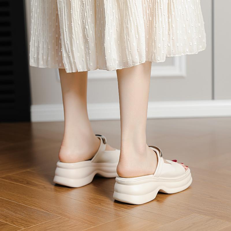 Retro temperament literary and artistic slippers women's 2025 summer new versatile metal decorative thick heel Mary Jane cool slippers