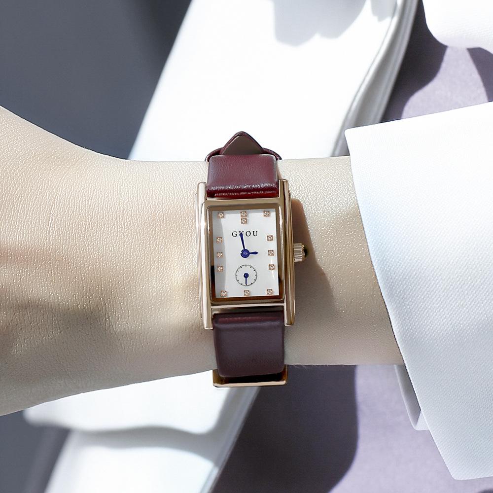 Montre pour femme, nouveau style, style rétro, petit disque carré, tempérament, ceinture simple, pour le travail, petite montre carrée