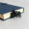 Dark Style Desktop Ornament Creepy Demon Claw Resin Bookmark, 3D Devil Hand Horror Artistic Desk Display Decor Gothic Halloween Indoor Decoration for