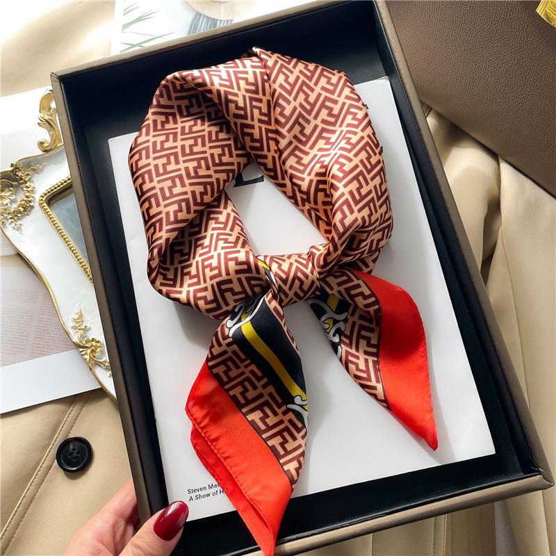 Light luxury high-end silk scarf women's scarf versatile fashion spring and summer sunscreen scarf square scarf letter F