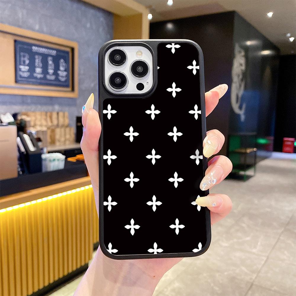 Classic black and white cross flower premium design Apple 12promax mobile phone case iPhone17 matte protective case