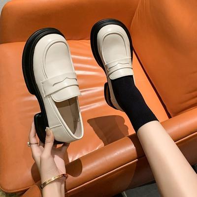 Plattform Muffin Frühling und Sommer neue britische Stil runde Spitze einzelne Schuhe dicker Absatz kleine Lederschuhe
