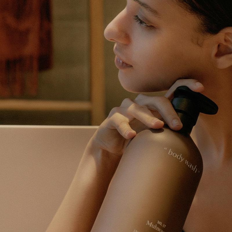 hetras Hotel Therapy Body Wash 1013ml