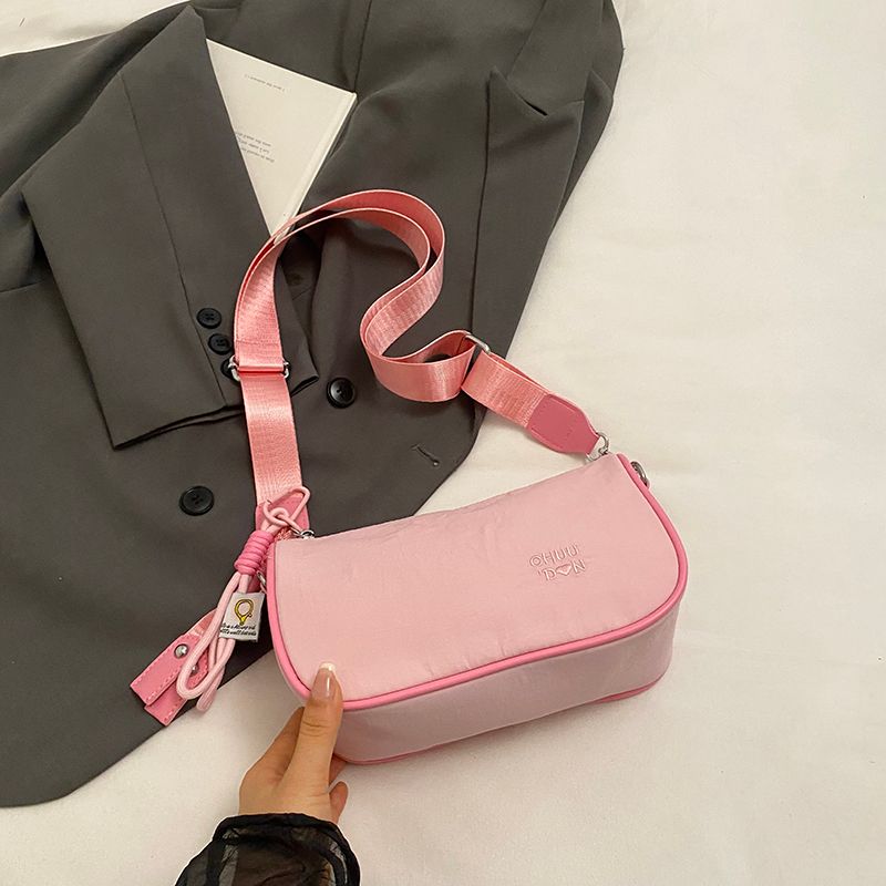 

Simple Casual Nylon Small Bag Women 2025 New Fashion Underarm Pillow Bag Summer Popular Broadband Messenger Bag Pink