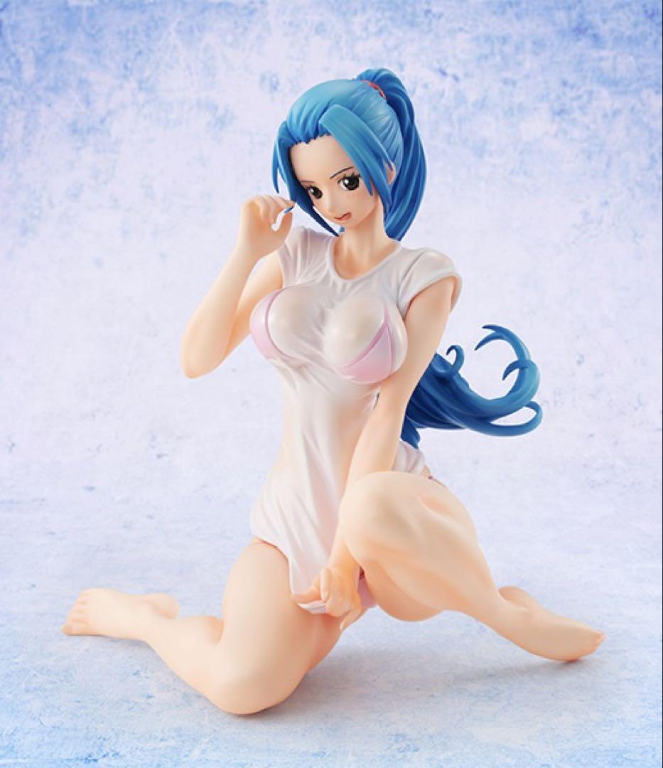 

[Б/У] Фигурка One Piece Pop Виви в купальнике