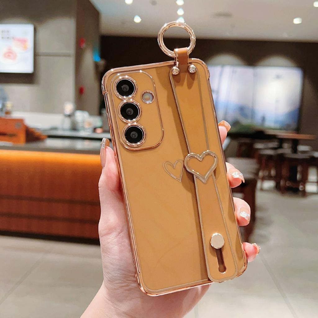 For Samsung Galaxy S25 Case Electroplated Heart Pattern TPU Phone Back Cover with Wristband Kickstand